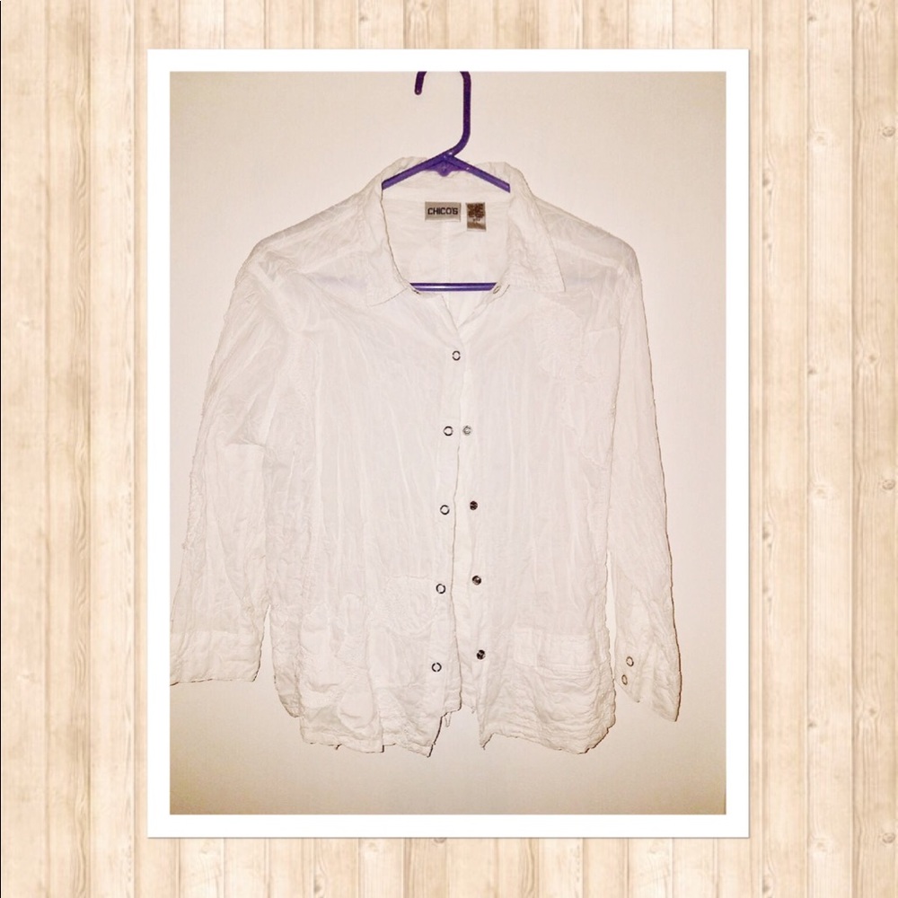 Chico’s white embroider shirt